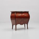 1114 3152 CHEST OF DRAWERS
